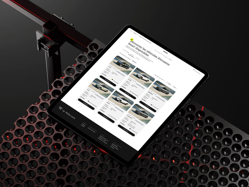 Tablette vue de face, montrant la page stock du site concession smart